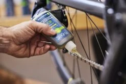 TUNAP Kettenöl Ultimate Tropfflasche 100 Ml -Fahrradteile Serien Geschäft 4096 2732 max 1 4301e