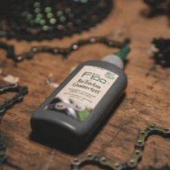 F100 Bio Trocken Schmierstoff -Fahrradteile Serien Geschäft dsc08467 komp 1024x1024 2x