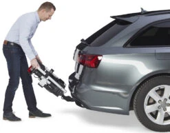 Uebler I21 Fahrradträger Mit 60° Abklappung 15 Uebler I21 Fahrradträger Mit 60° Abklappung -Fahrradteile Serien Geschäft i 21 montage 2 1030x831 1