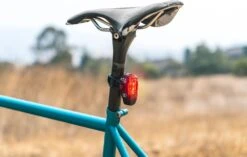 Lezyne KTV PRO Alert StVZO Fahrradrücklicht -Fahrradteile Serien Geschäft lezyne led fahrradbeleuchtung ktv pro alert stvzo ruecklicht 3