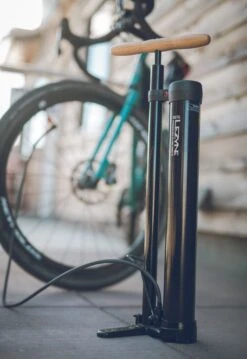 Lezyne Standluftpumpe Digital Pressure Over Drive -Fahrradteile Serien Geschäft lezyne standluftpumpe digital pressure over drive 3