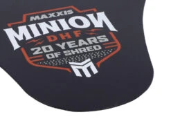 MAXXIS Schutzblech Mud Guard | Minion DHF 20 Years Of Shred -Fahrradteile Serien Geschäft maxxis schutzblech mud guard minion dhf 20 years of shred 3